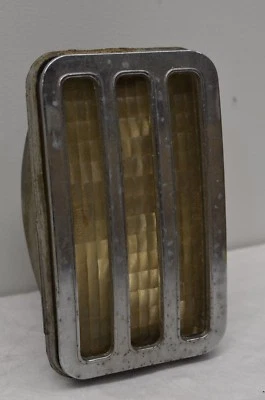 1970 OLDSMOBILE TORONADO OEM FRONT PARKING LIGHT ONE  - Image 1 of 3