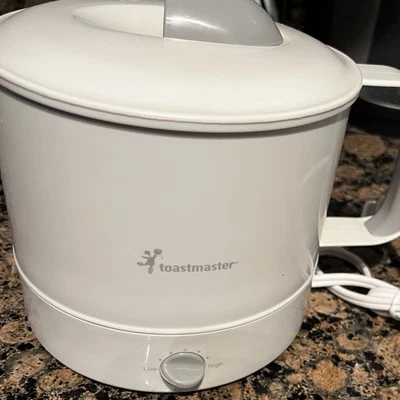 Toastmaster Hot Pot 32 oz Electric 1000W Model TMHP2 New Without Box - Image 1 of 3