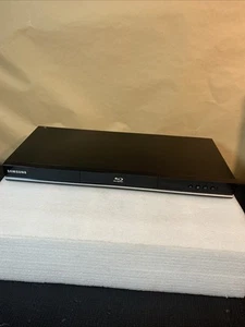 Samsung BD-H5100 Blu-ray Player - Picture 1 of 8