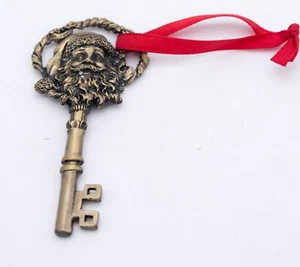 Ornate Skeleton Style Key for Santa Ornament by Ganz w/Flaws - Picture 1 of 4