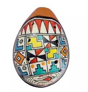 Flauta de Arcilla Silbato Ocarina Peruana Hecho a Mano Pintado Instrumento Musical Perú De Colección - Imagen 1 de 4