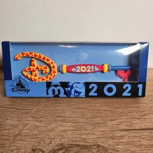 Nueva llave coleccionable Disney 2021 Mickey y Minnie Mouse edición especial - Imagen 1 de 2