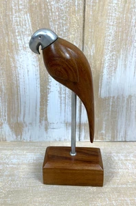 Vintage MCM handgeschnitzter Holz Papagei 8" Figur Metalldetails auf Holzständer - Bild 1 von 11