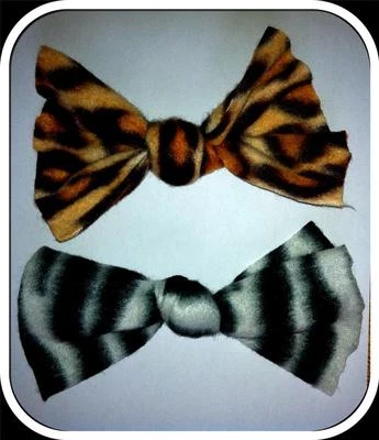 93:CTO-18 * CATNIP FILLED BOW / KICKER TOY GIFT FOR YOUR CAT * - Image 1 of 3