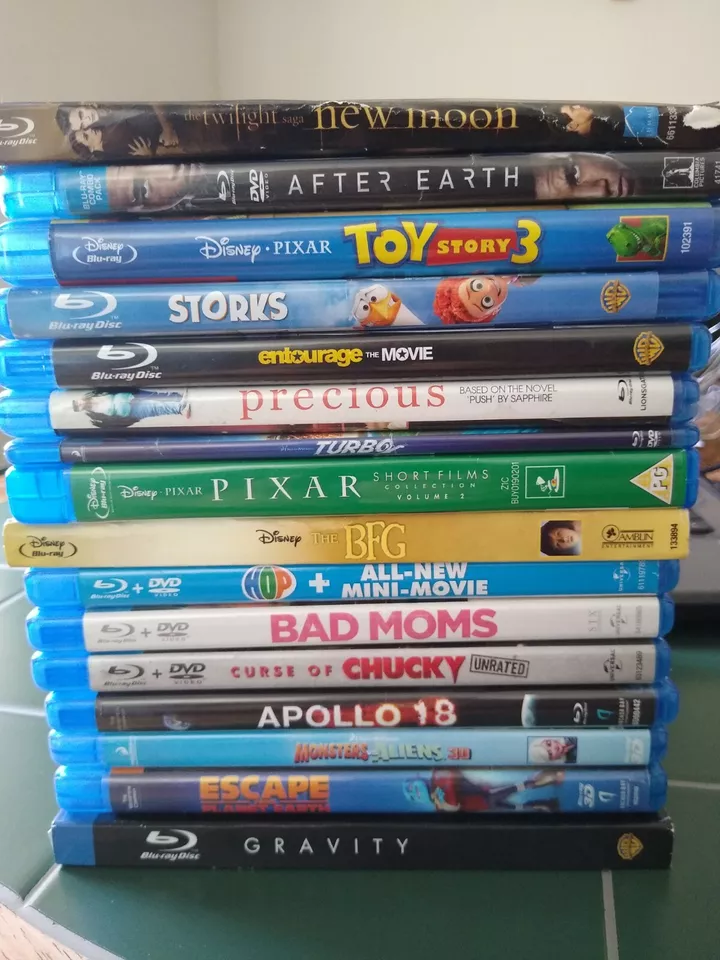 BLU-RAY Movies PICK and CHOOSE Action Drama Comedy children horror disney GREAT - Image 1 of 1