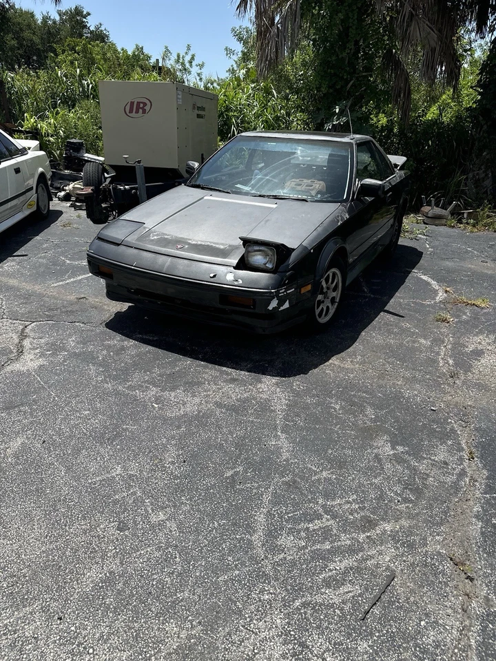 Capó usado se adapta a: Toyota Mr2 1986 Foto 1 de 1