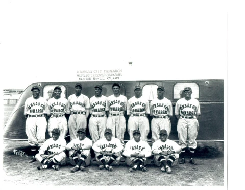 1936 KANSAS CITY MONARCHS NEGRO LEAGUES TEAM 8X10  PHOTO NEGRO LEAGUES USA HOF Cover