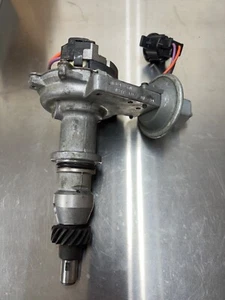 NOS FORD PICKUP I-6 300 ENGINE DISTRIBUTOR D5TE-12127 1975 1974 1976 TRUCK - Foto 1 di 4