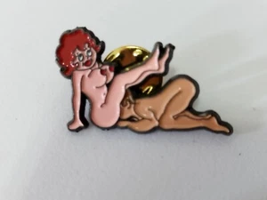 Suggestive erotic pin enamel badge New - Picture 1 of 2