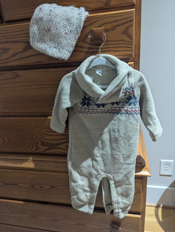 Xadrez Natal Old Navy bebê Onesis e chapéu Papai Noel 6-12M - Roupa-Inverno-Vermelho - Imagem 1 de 4