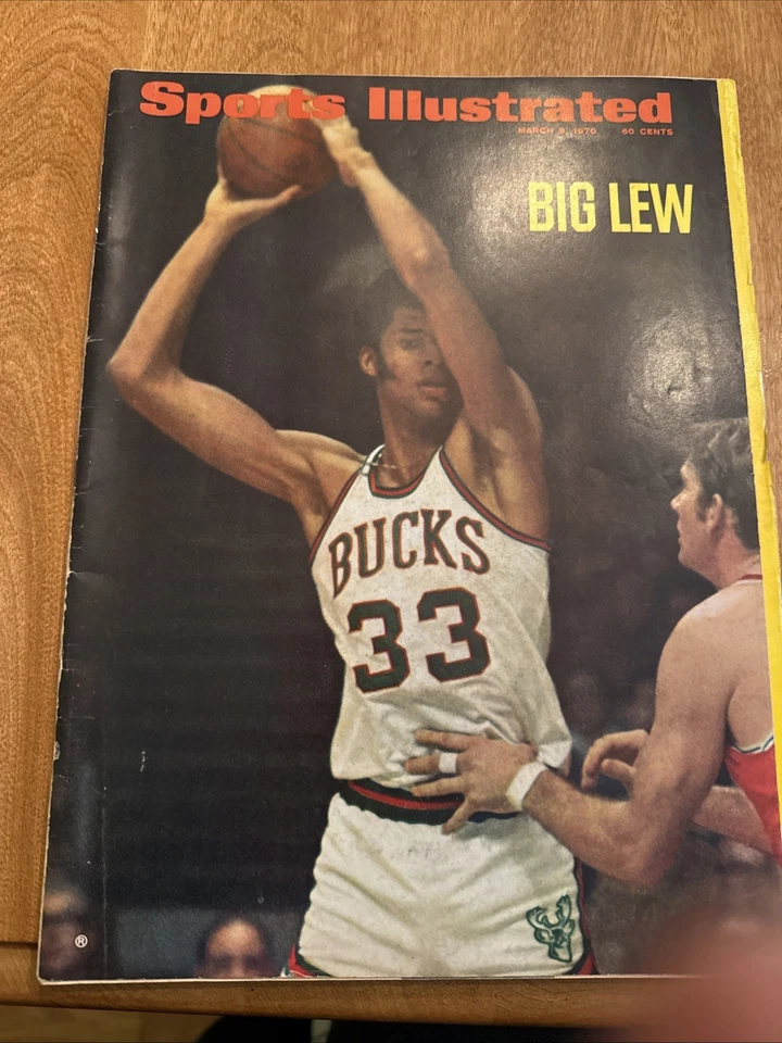Sports Illustrated March 9, 1970 Lew Alcindor  Kareem Abdul-Jabbar Milwaukee NBA - Image 1 of 2