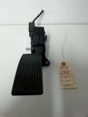 Педаль газа акселератора 2003 Nissan Altima от оригинального производителя 18002 8J000 #2391 - Изображение 1 из 4