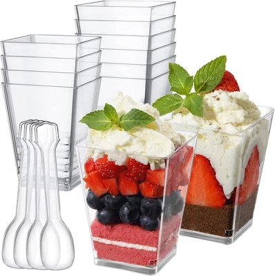 Paquete de 50 tazas de postre de plástico con cucharas de 5 oz, mini tazas de postre cuadradas transparentes Ap Foto 1 de 4