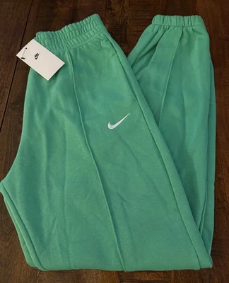 全新带标签女式 XS Nike Sportswear Essential 抓绒慢跑运动裤 BV4089 绿色 — 第 1/3 张图片