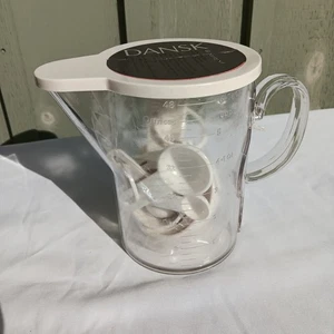 NEU VTG Dansk Messset Kunststoff Sammlung Deckel Krug Tassen Löffel T23 - Bild 1 von 6