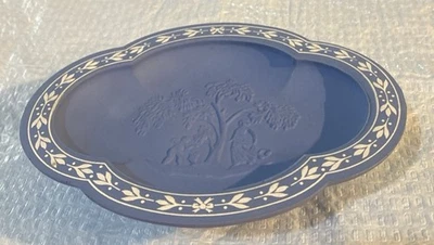 Saboneteira Avon Jasperware azul vintage 1972 pedestal 6,5”X4,5” - Imagem 1 de 4