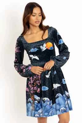 Vestido Longline Blackmilk Flight Of Tsuru Veludo Quadrado Bishop Tamanho Médio M - Imagem 1 de 4