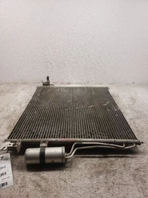 Condensador de aire acondicionado de aluminio Nissan Frontier 2005-2019 OEM Foto 1 de 4