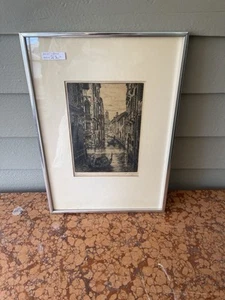 VINTAGE VENETIAN CANAL SIGNED F.A. DIGUINI B & W ETCHING FRAMED GONDOLA SCENE - Picture 1 of 13