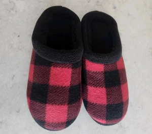 Cuddl Duds Size 5/6 Plaid Buffalo Check Slip on Slippers Black Red Fleece EUC  - Picture 1 of 11