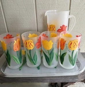 PrecisionCraft Acrylic Beverage Set, Pitcher, 4 Glasses & Tray Canada Tulips - Picture 1 of 15