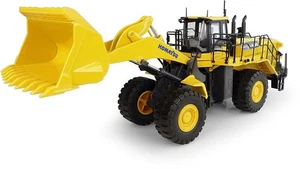 Universal Hobbies 1:50 Scale Komatsu WA600-8 Wheel Loader - Picture 1 of 1