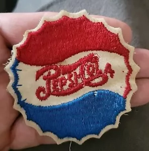 VINTAGE 1940 RARE PEPSI UNIFORM BOTTLE CAP PATCH SHIPS FOR FREE USA! - Picture 1 of 2