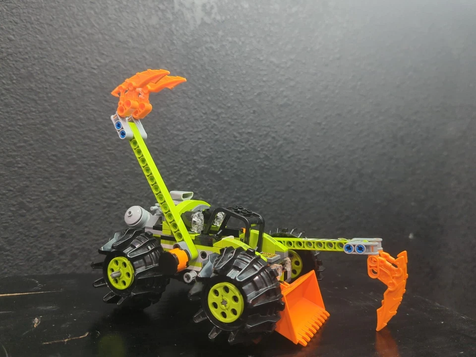 LEGO Power Miners: Claw Digger (8959) 100% COMPLETE - no minifigures - Image 1 of 4