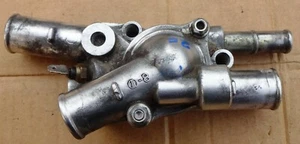 TOYOTA COROLLA STARLET ENGINE 2E 1,3cc 12V OHC WATERPUMP HOUSING USED - Picture 1 of 5