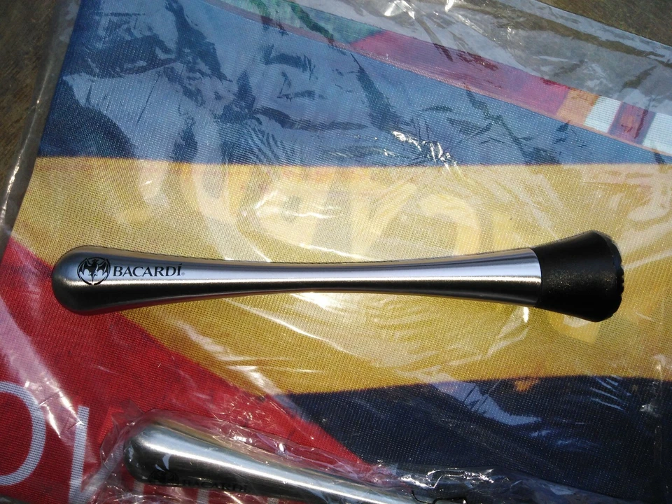 Pilon bacardi mojito rhum en métal et plastique neuf environ 20cm no Havana - Photo 1/1