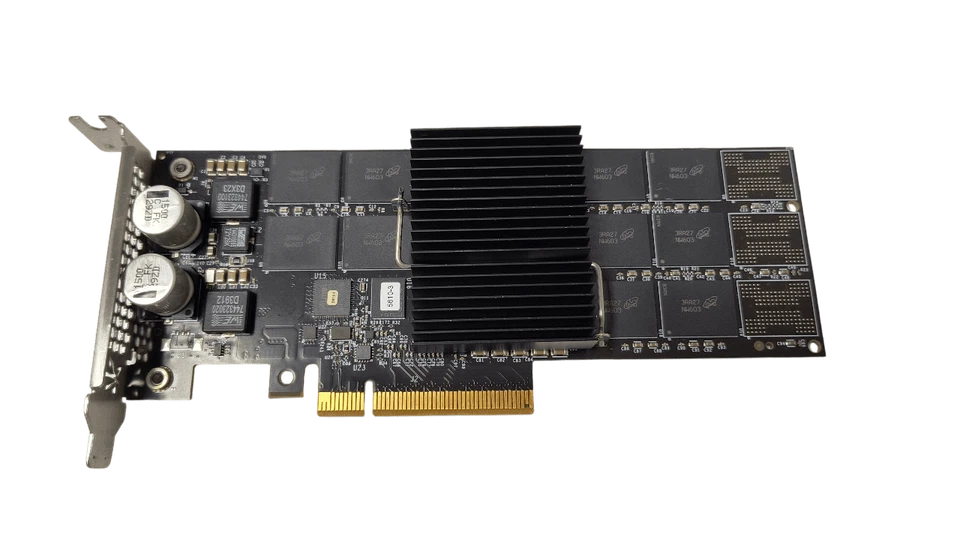 Fusion-io ioMemory 1.3TB SSD F13-004-1300-CS-0001 Half Height Bracket - Image 1 of 3
