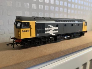 Heljan Class 26 037 Raifreight Livery OO Gauge - Picture 1 of 8