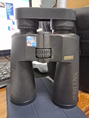 Pentax 20x60 2.2° Pcf Wf2 Binoculars W/ Carrying Case  - Image 1 of 4