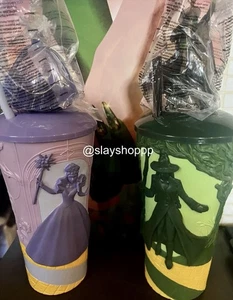 NEU Wicked For Good AMC Exklusiv! Beide Glinda & Elphaba Tassen mit Topper IN HAND - Bild 1 von 1