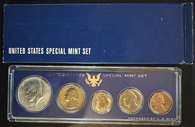 The 1966 U.S. Special Mint Proof Set, 5 Uncirculated coins, 40% Silver Half OGP - Image 1 of 4