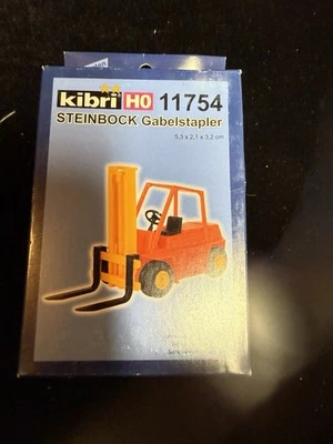 KIBRI 11754 HO Scale Steinbock Forklift (in kit) - Image 1 of 4