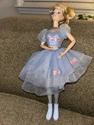 Muñeca Disney Princesa sobre Hielo Cenicienta Matell Foto 1 de 4