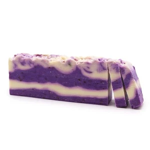 Olivenölseife mit Lavendel – sanfte Pflanzenpflege für Gesicht, Hände & Körper - Bild 1 von 9