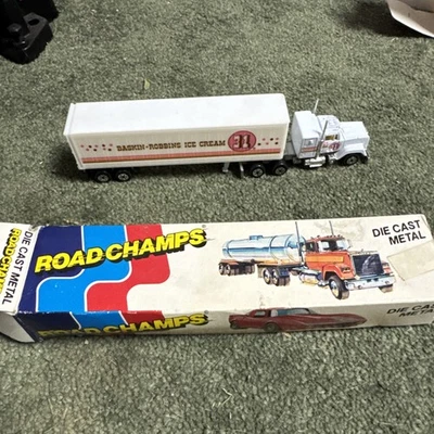 Mack Can Road Champs 18 Wheelers 半卡车 Baskin Robbins 压铸金属 — 第 1/4 张图片