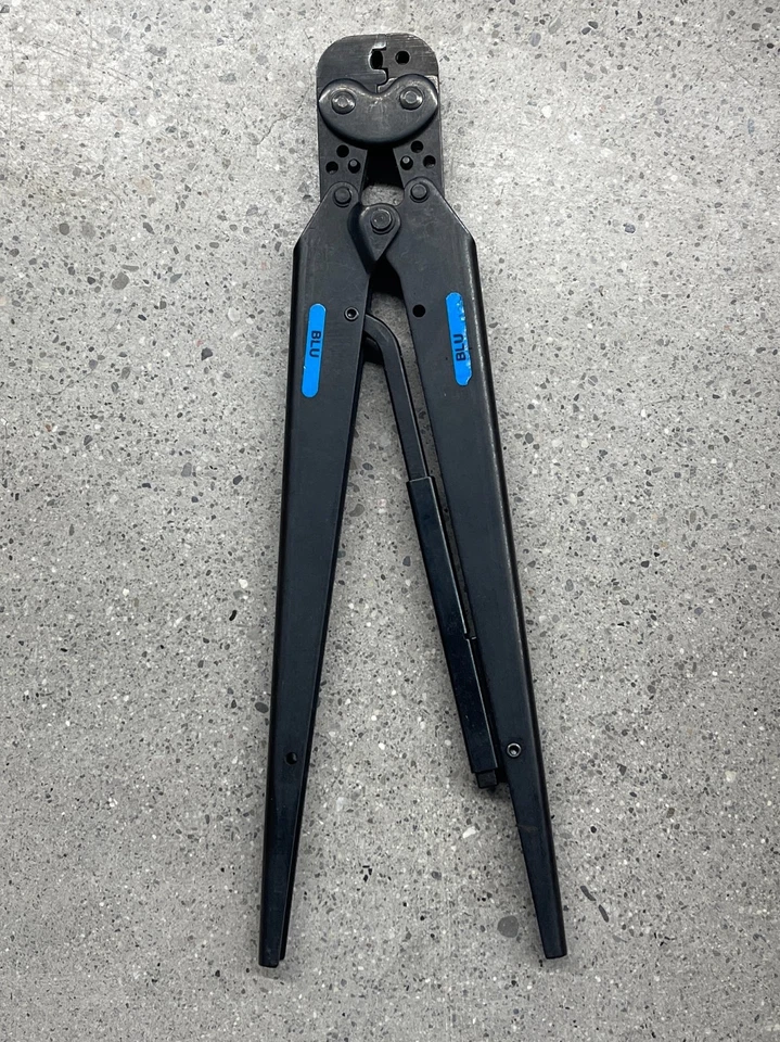 Herramienta de crimpado TE Connectivity AMP 45575-1 - 16-14 AWG - Probada y funcionando Foto 1 de 4