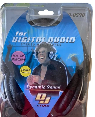 JVC Stereo Headphones HA-V570  DJ Style Over-Ear Super Bass NIB Black & Silver - Image 1 of 3