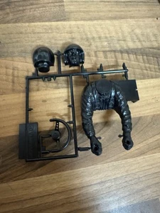 TAMIYA SAND SCORCHER, BLITZER/MONSTER BEETLE DRIVER FIGURE - Picture 1 of 2