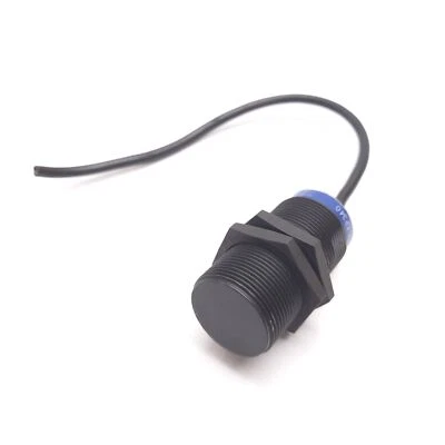 Telemecanique XS4P30KP340 Inductive Proximity Sensor, Range 15mm, PNP NPN, 175mm - Image 1 of 4