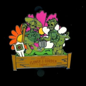 EPCOT Flower & Garden Festival 2021 Donald Daisy Topiary LE Disney Pin - Picture 1 of 1