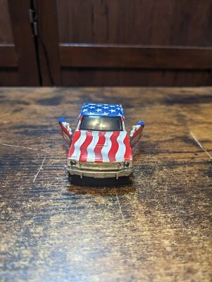 Shelby G.T. 1966 raro 350 NEW-RAY Estrellas y Rayas BANDERA AMERICANA NUEVO RAYO (AA) Foto 1 de 4