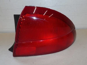 CHEVY MONTE CARLO 1995-1996 RH PASSENGER SIDE TAILLIGHT -quarter panel mounted - Picture 1 of 5
