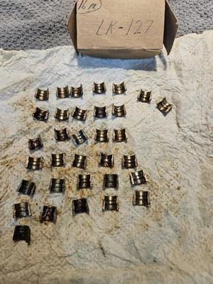 Cadillac 331 390 429 500 Valve Keeper Lock Set 16 PAIR 32 halves - Image 1 of 4
