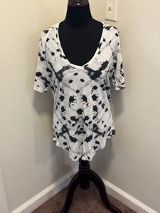 Lululemon Love Tee II Ghost Weave White Black Pima Cotton Shirt Top 10 - Picture 1 of 8