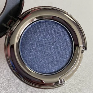 Urban Decay Frostbite Single Eyeshadow Navy Shimmer Full Size .05 oz Ultra Rare - Picture 1 of 7