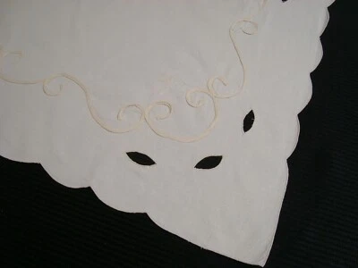 One MARTHA STEWART Lace Embroidery TABLE Topper DrawCut Flowers 36" Ivory Cotton - Image 1 of 4